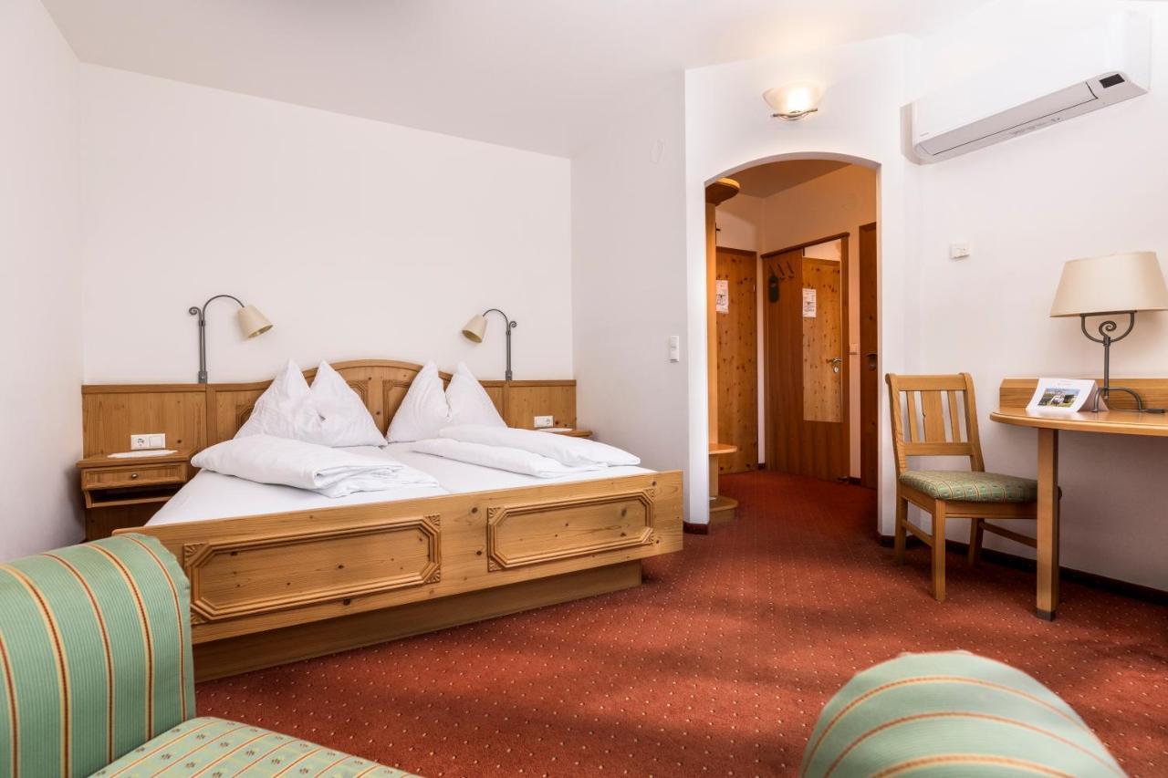Genussgasthof & Hotel Beim Krutzler Heiligenbrunn Eksteriør billede