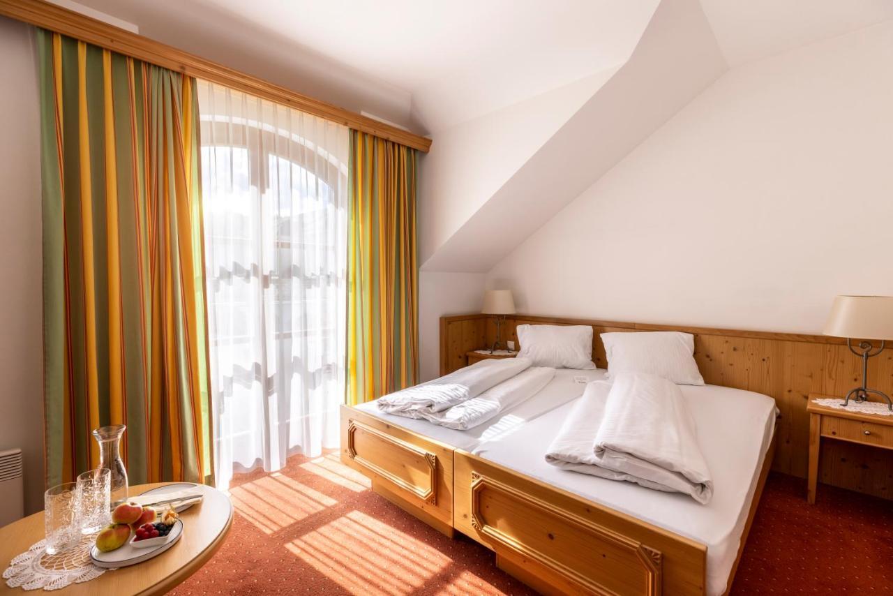 Genussgasthof & Hotel Beim Krutzler Heiligenbrunn Eksteriør billede